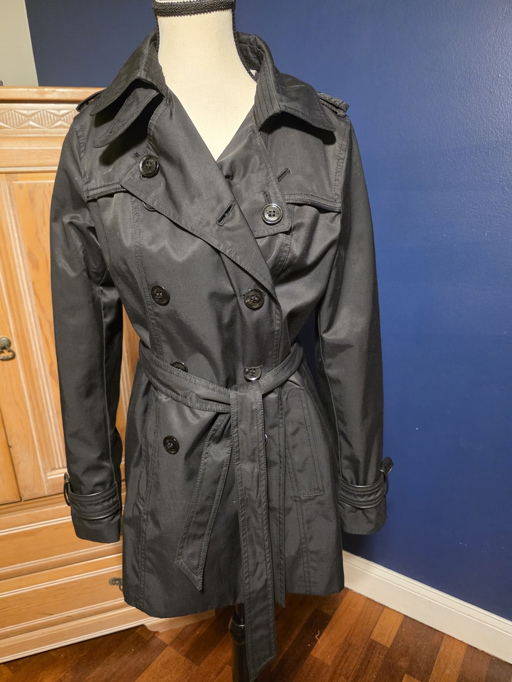 Women’s Black Double-Breasted Trench Coat with Belt